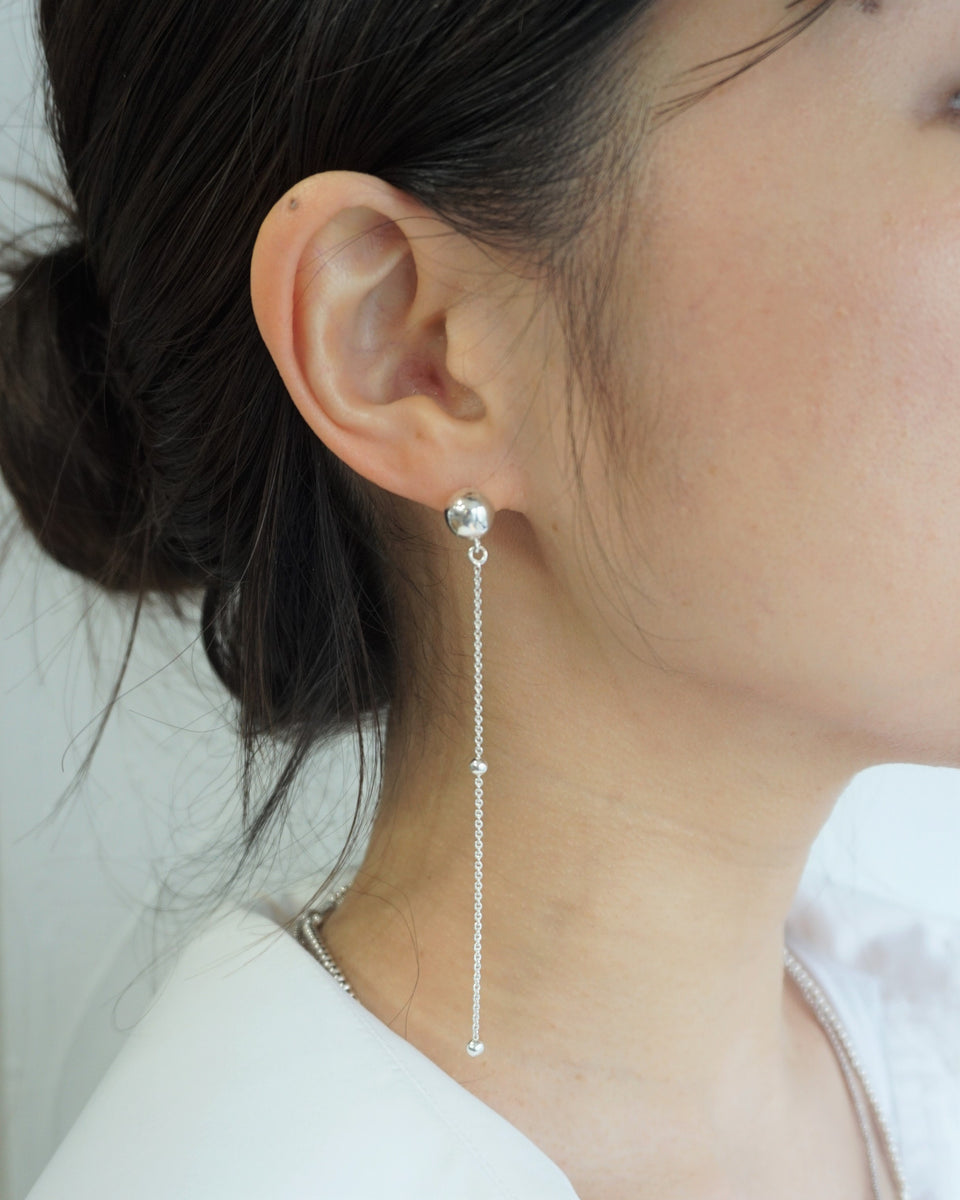 LOYTO STORE｜【NINA&JULES(ニナ・エ・ジュール)】スウィングボールピアス