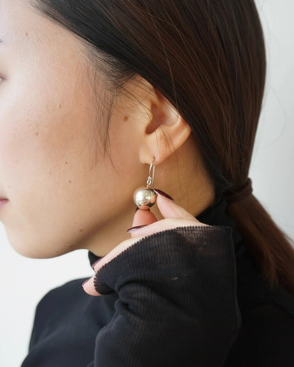 LOYTO STORE｜【NINA&JULES(ニナ・エ・ジュール)】ボールピアス