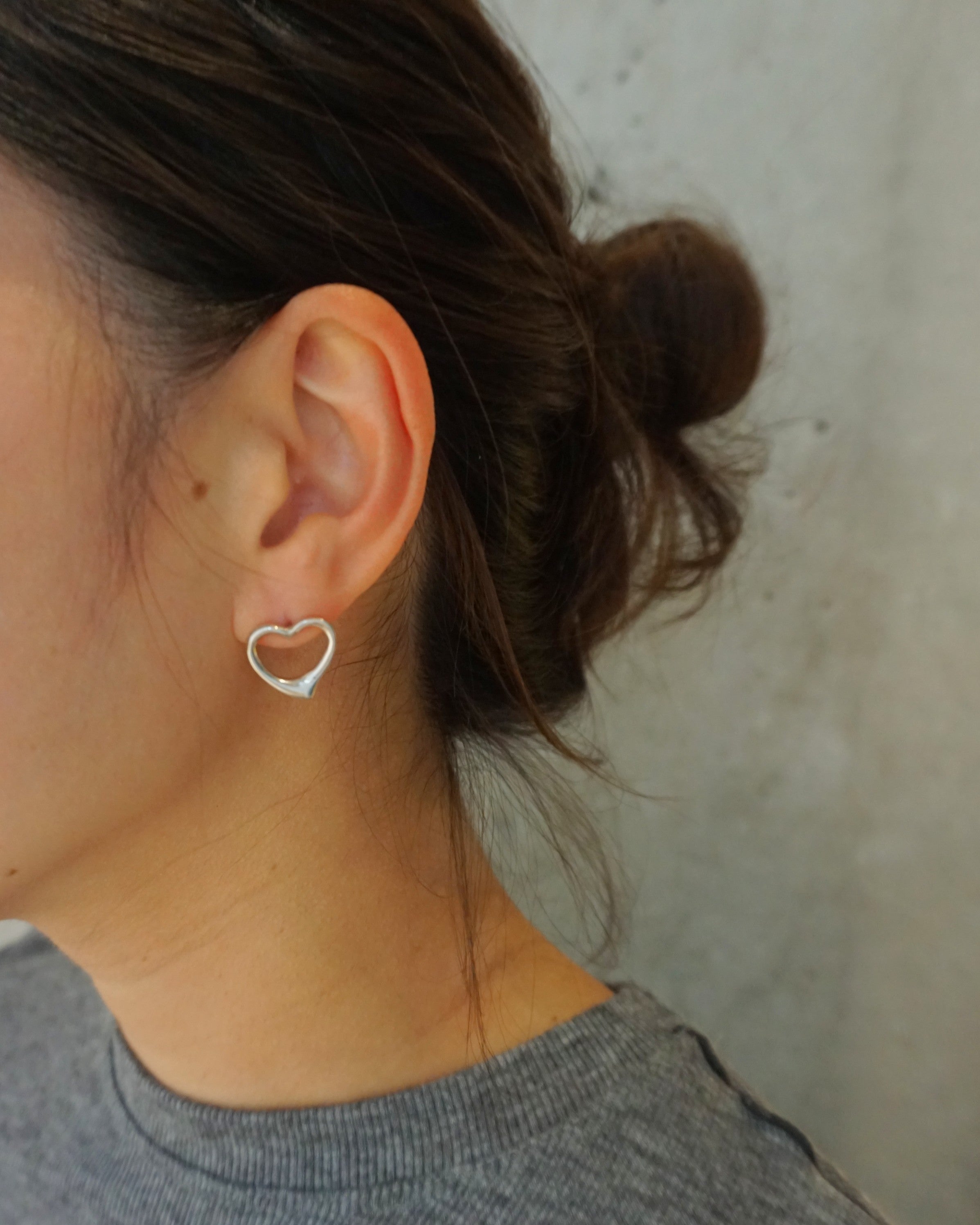 LOYTO STORE｜【NINA&JULES(ニナ・エ・ジュール)】ラインハートピアス