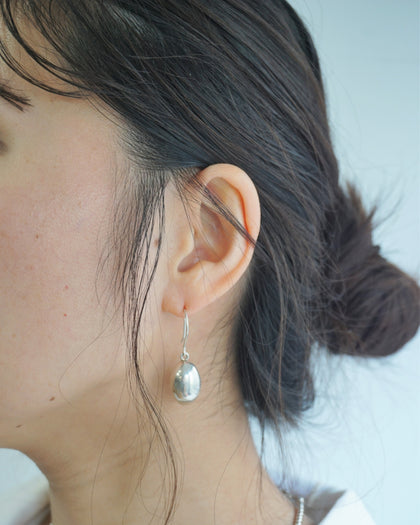 LOYTO STORE｜【NINA&JULES(ニナ・エ・ジュール)】アーモンドピアス