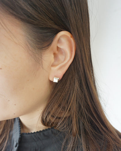 ハナlike様　Nina&Jules シルバーピアス LOYTO STORE｜【NINA&JULES(ニナ・エ・ジュール)】スクエア