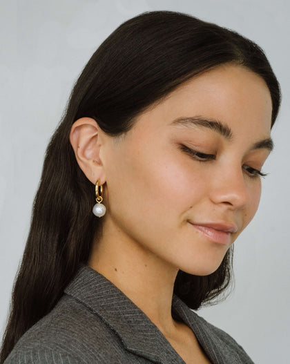 LOYTO STORE｜【Kara Yoo（カラ・ユ）】UMA リンクルパールピアス