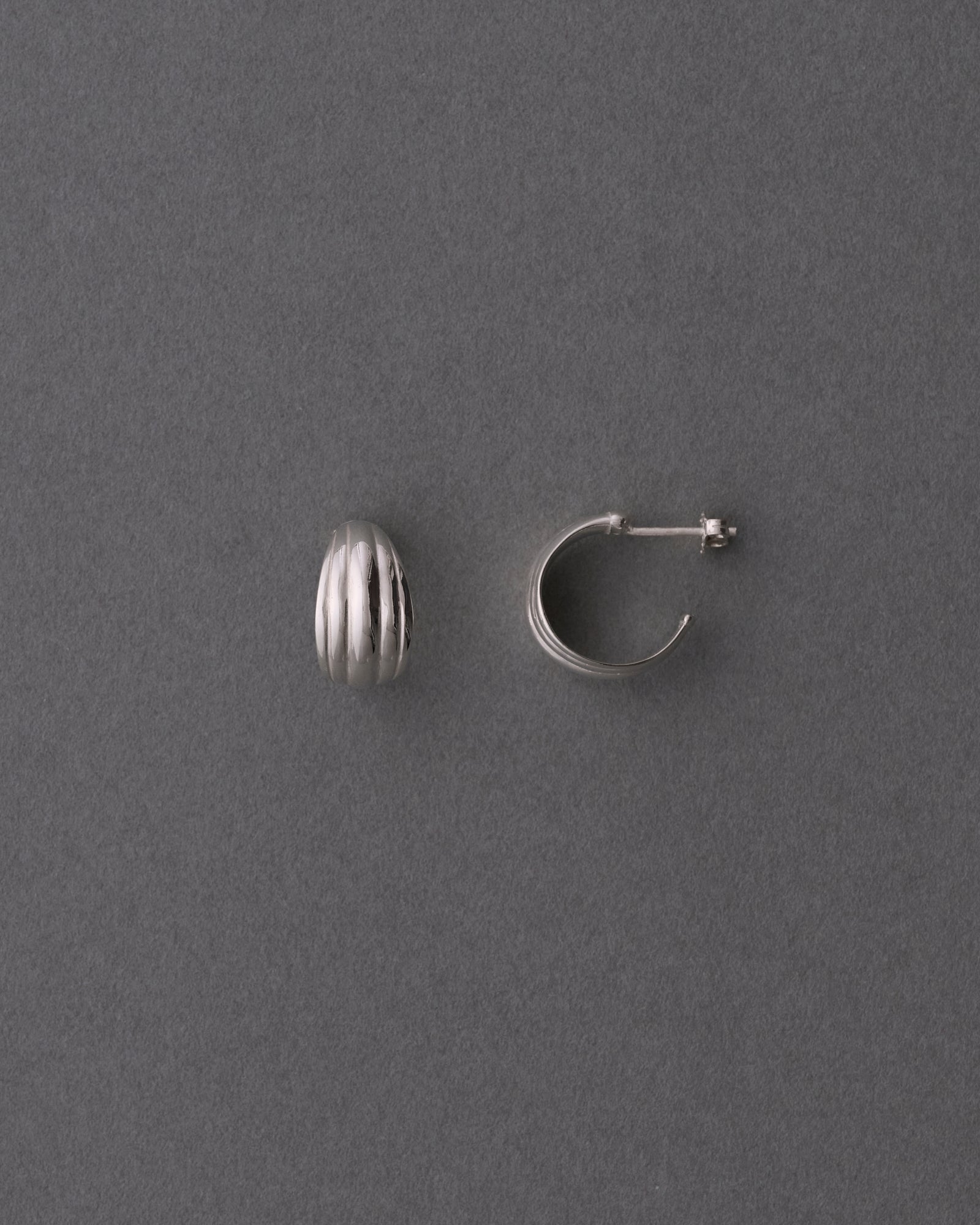 LOYTO STORE｜《再販》【NINA&JULES(ニナ・エ・ジュール)】Uピアス