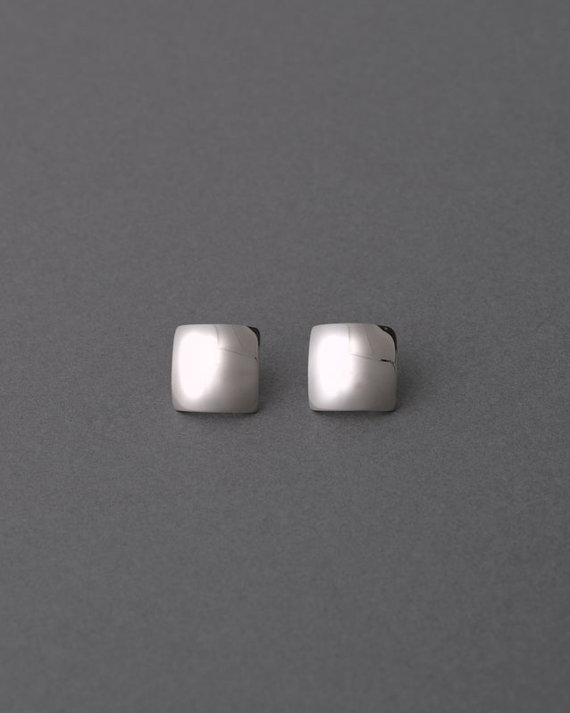 【NINA&JULES】スモールスクエアシルバーピアス