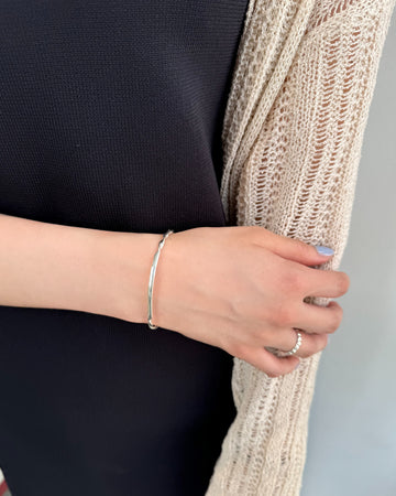 LOYTO STORE｜【NINA&JULES(ニナ・エ・ジュール)】ツイストナローバングル