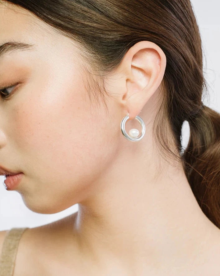 Kara Yoo】MICHELLE パールフープ LOYTO STORE｜【Kara Yoo（カラ・ユ