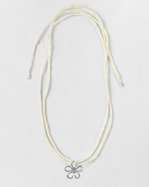 【Kara Yoo】Flora Raw Silk フラワーネックレス