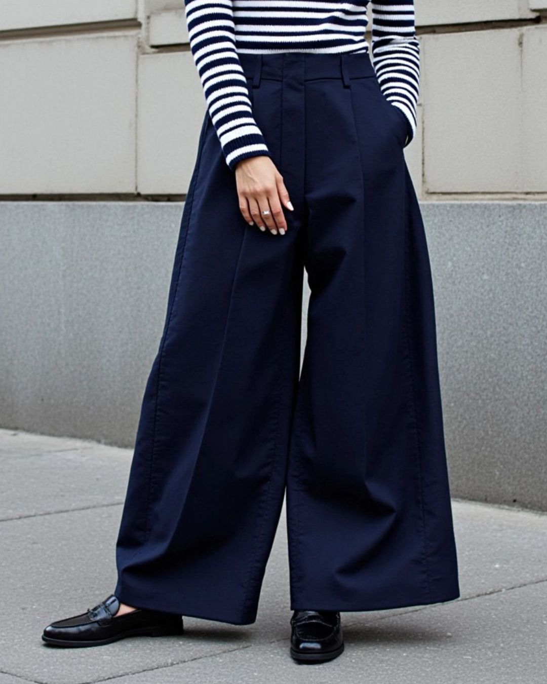 カテゴリーウェア＞ボトムス一覧｜公式オンラインストア-LOYTO STORE