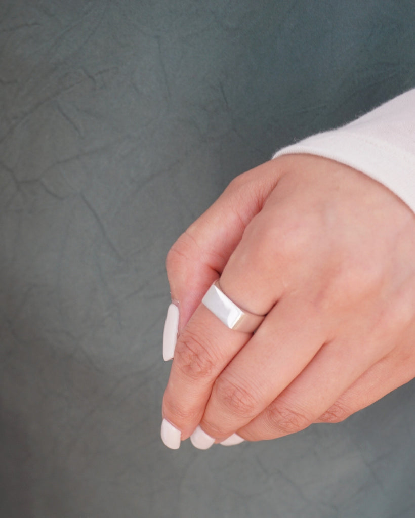 LOYTO TORE｜【NINA&JULES(ニナ・エ・ジュール)】レクタングルシグネットリング